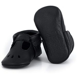 NWT Freshly Picked Mary Jane Ebony Size 2